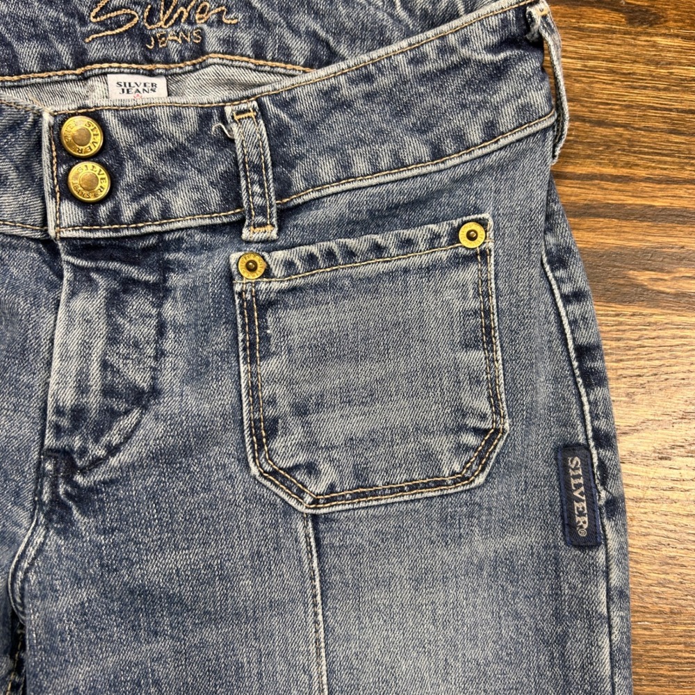 Silver Jeans Co Womens 26 Flare Leg Patch Pocket Medium Wash Denim Blue Jeans - Picture 4 of 11